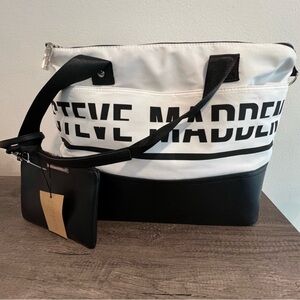 17-Steve Madden Weekend Bag